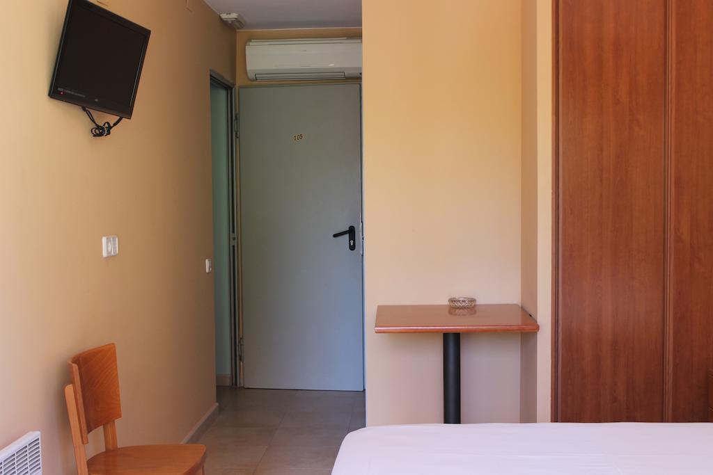 Hostal Cal Siles El Prat de Llobregat Room photo