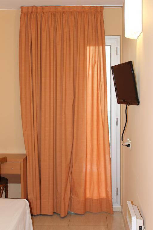 Hostal Cal Siles El Prat de Llobregat Room photo